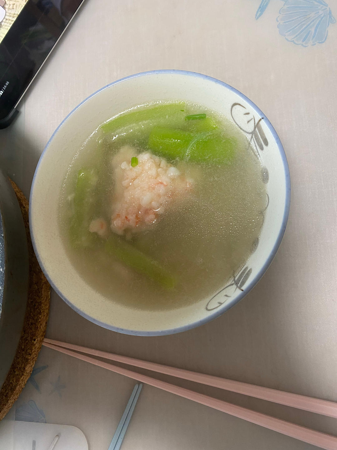 虾滑丝瓜粉丝汤