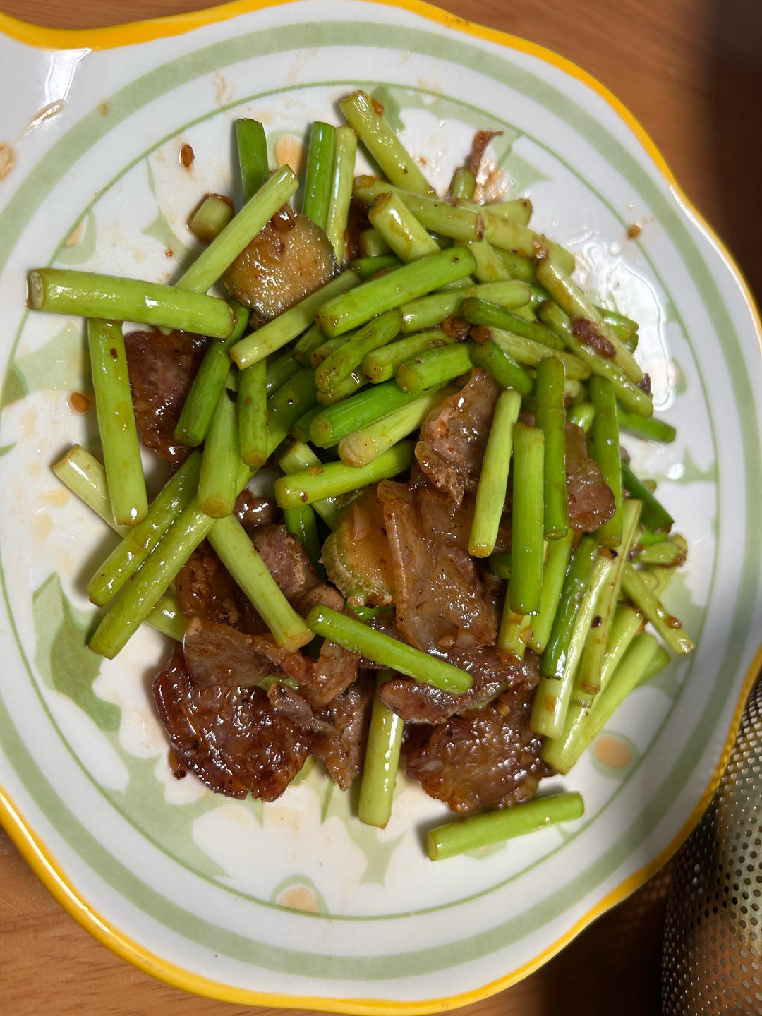 家常蒜苔炒五花肉