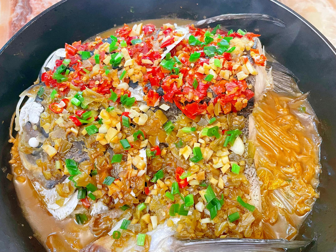 炖版剁椒鱼头