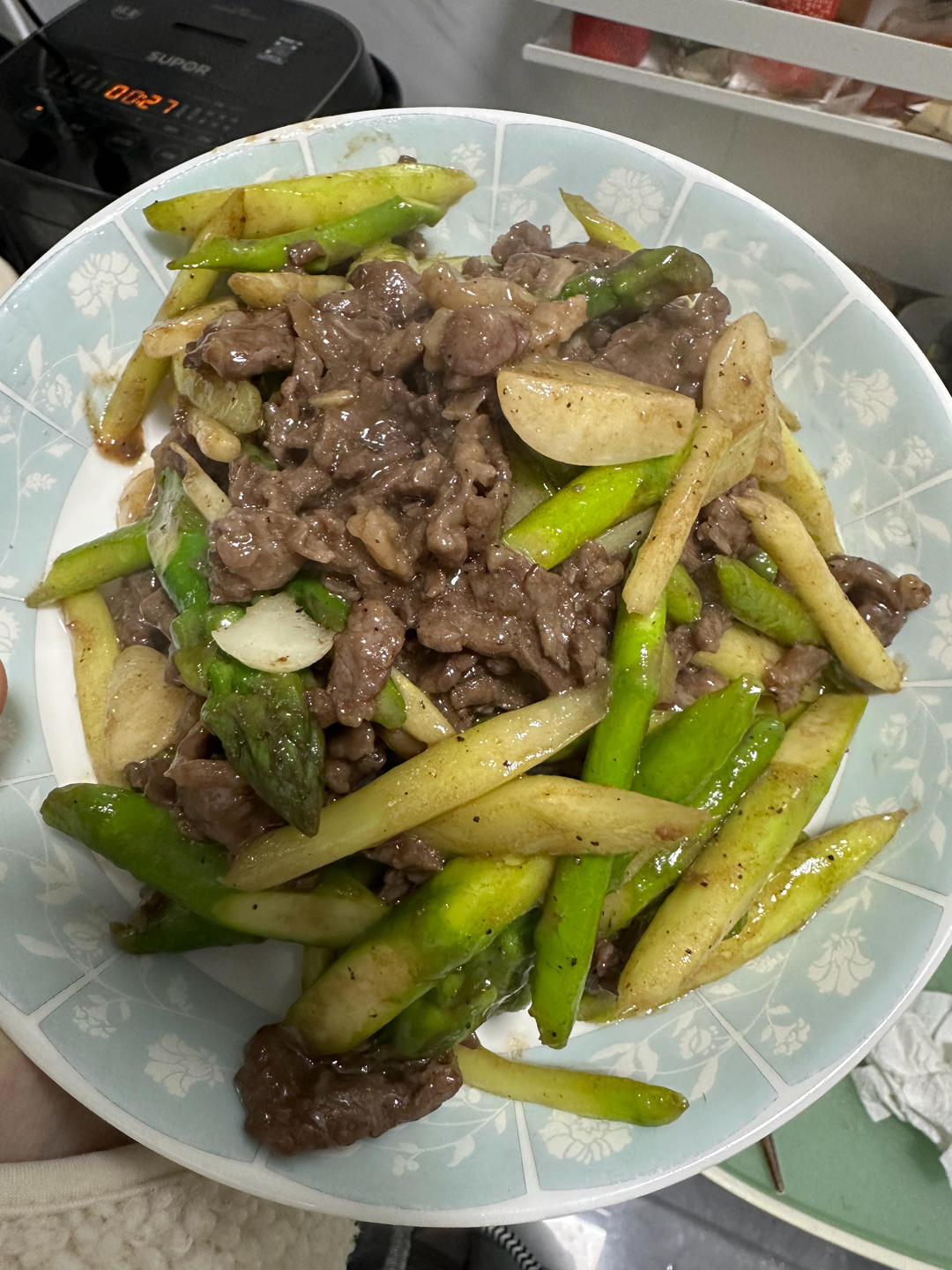 黑椒芦笋炒牛肉