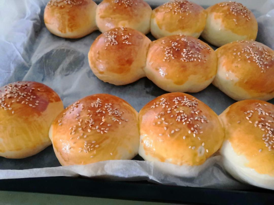 🥛超简单快手，柔软拉丝，一次发酵，牛奶小餐包