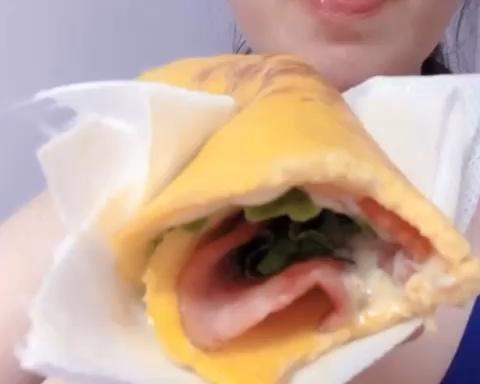 生酮食谱 | 十分钟快手芝士培根鸡蛋饼🍳