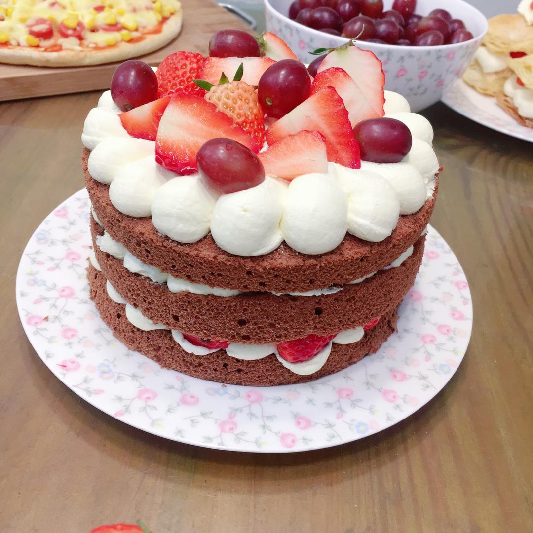 草莓的圆舞曲-巧克力裸蛋糕