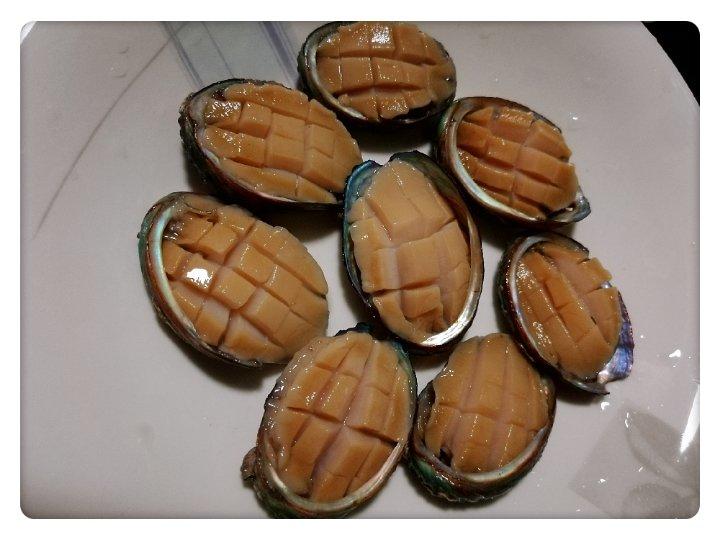 清蒸小鲍鱼