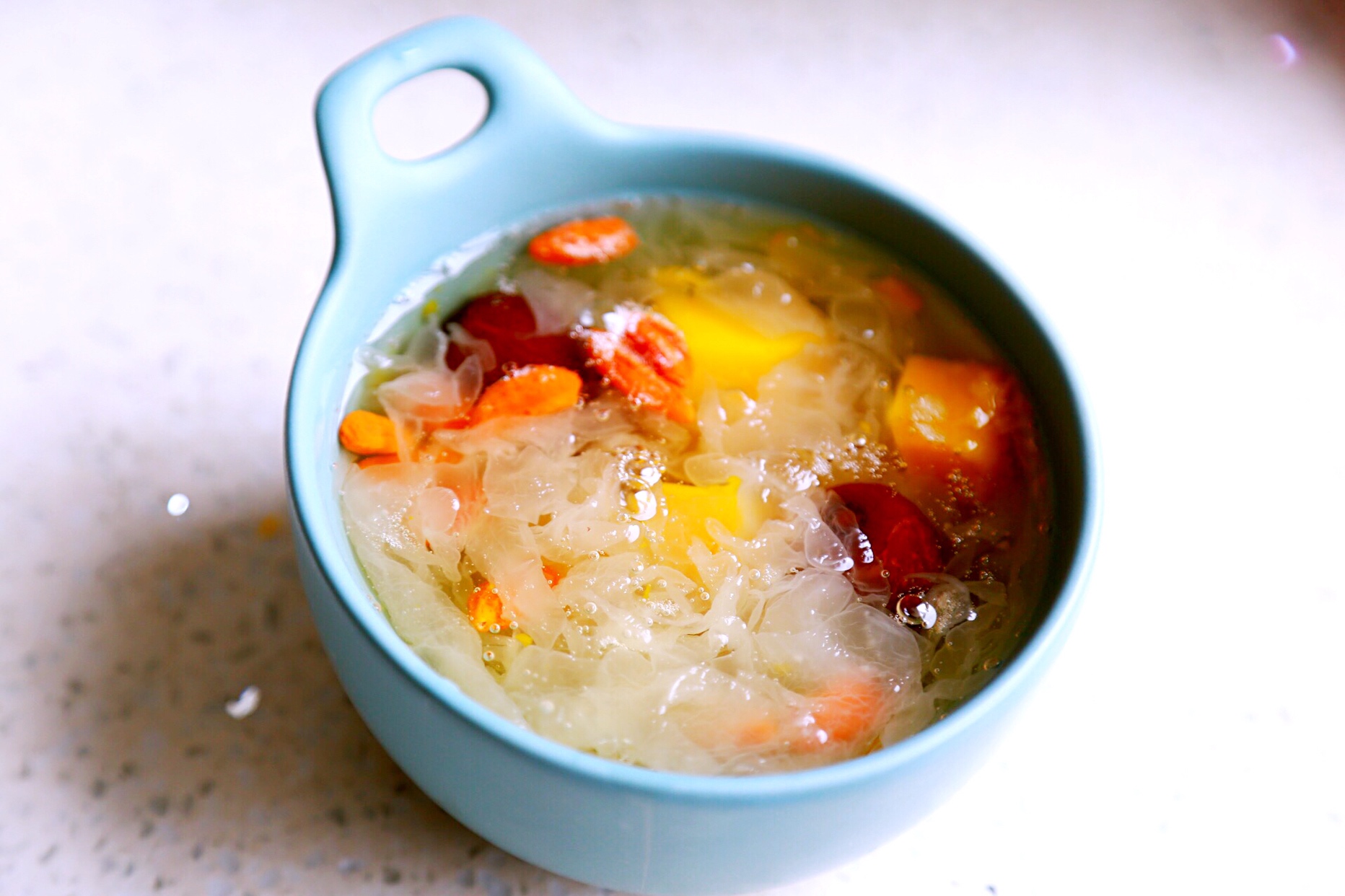 银耳红枣木瓜汤的做法