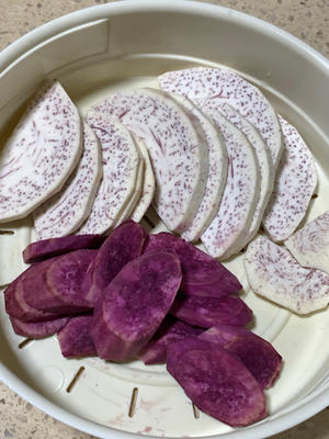 紫米芋泥麻薯肉松三明治的做法 步骤3