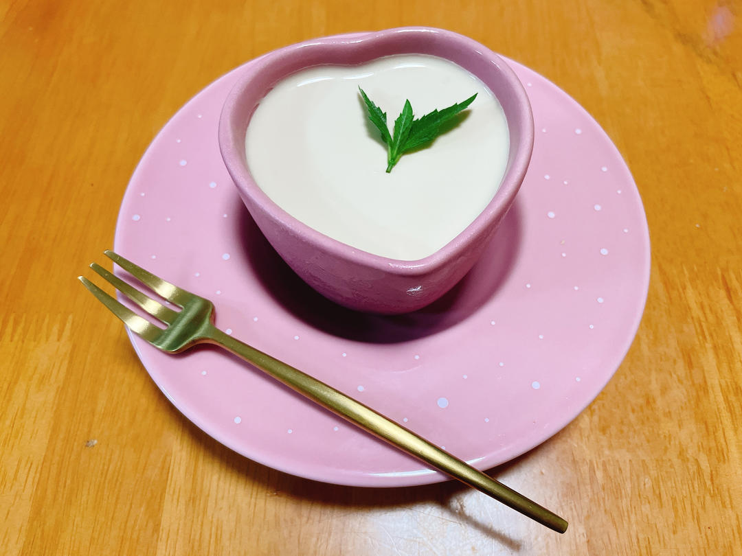 既有颜色又有味道的咖啡奶冻