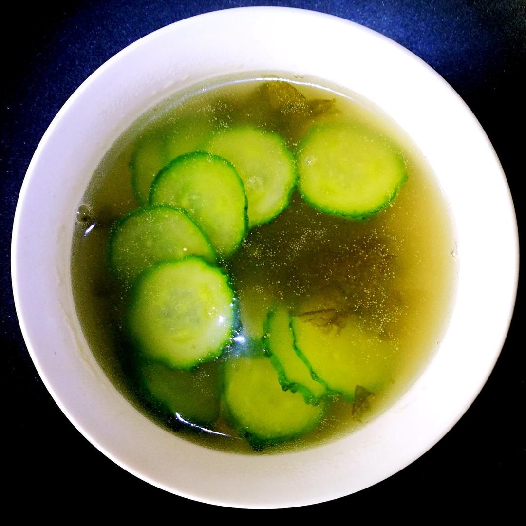 不凡一二做的青瓜汤