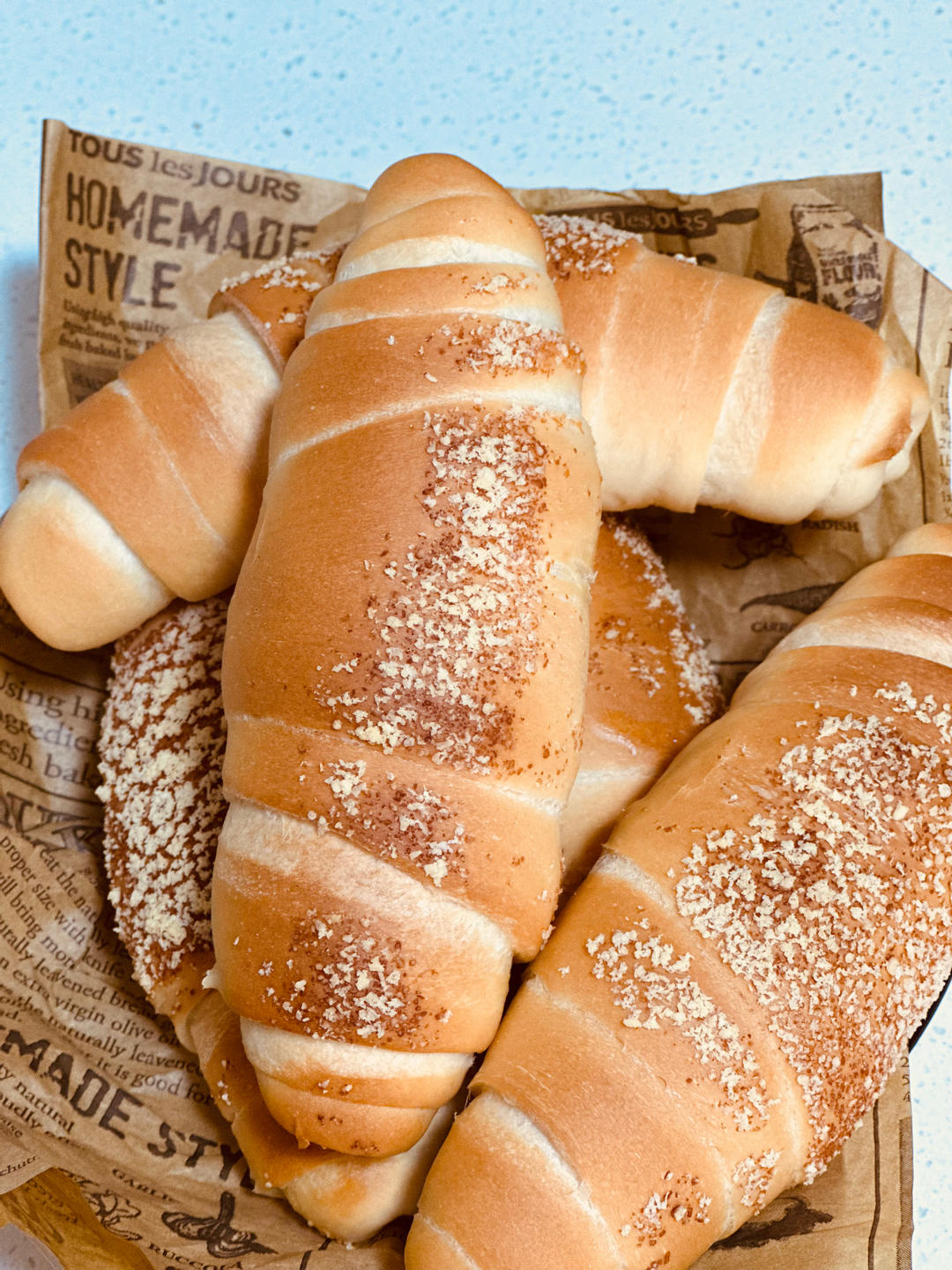 蒜香芝士海盐卷｜盐面包｜盐可颂