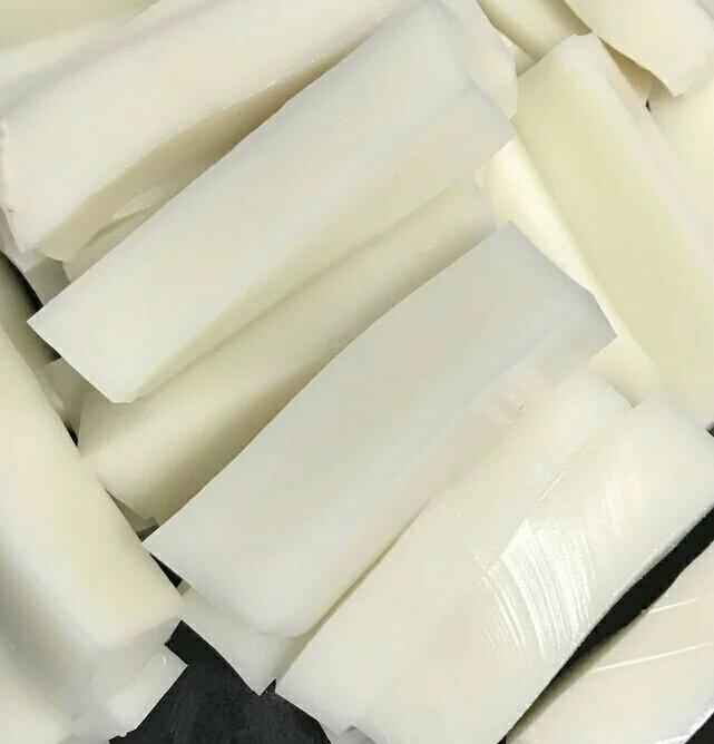 熬制肉皮冻---为小笼包做准备