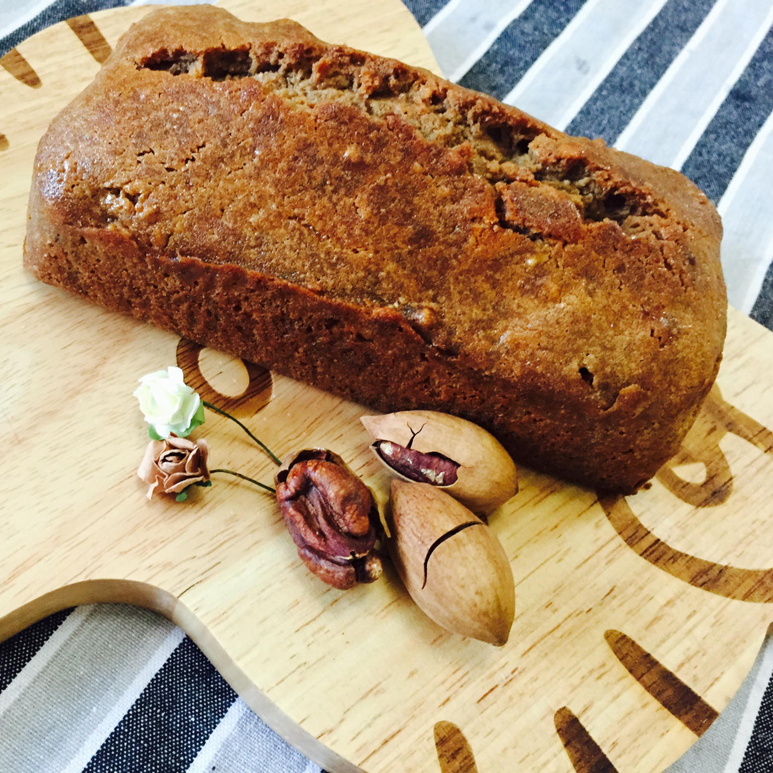 愉儿_kthd做的红糖核桃磅蛋糕