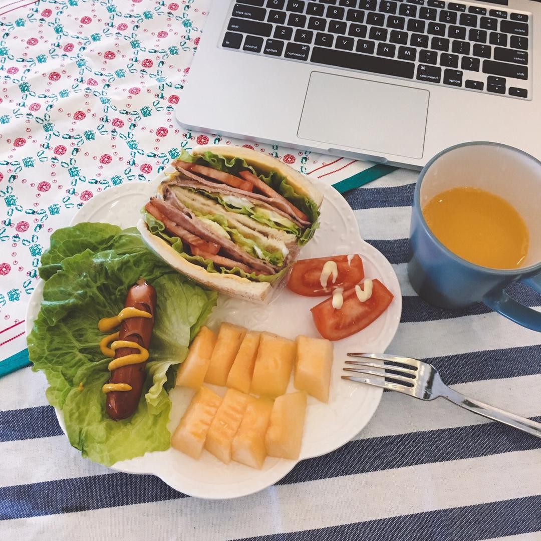 如何做超厚的沼三明治~详细tip！牛油果鸡蛋午餐肉三明治~