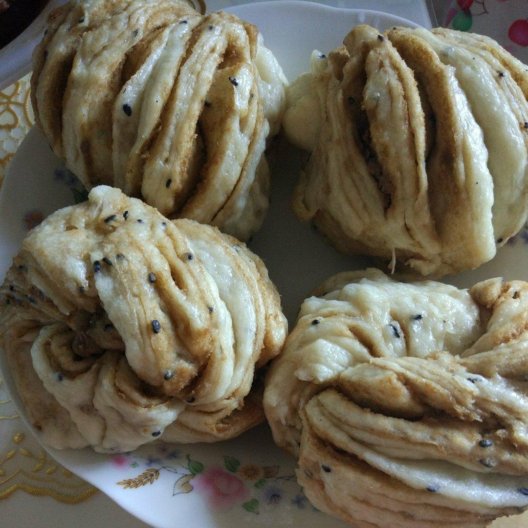 堂妈教你做麻酱黑芝麻花卷