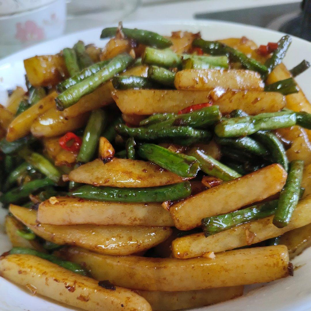 干煸豆角土豆