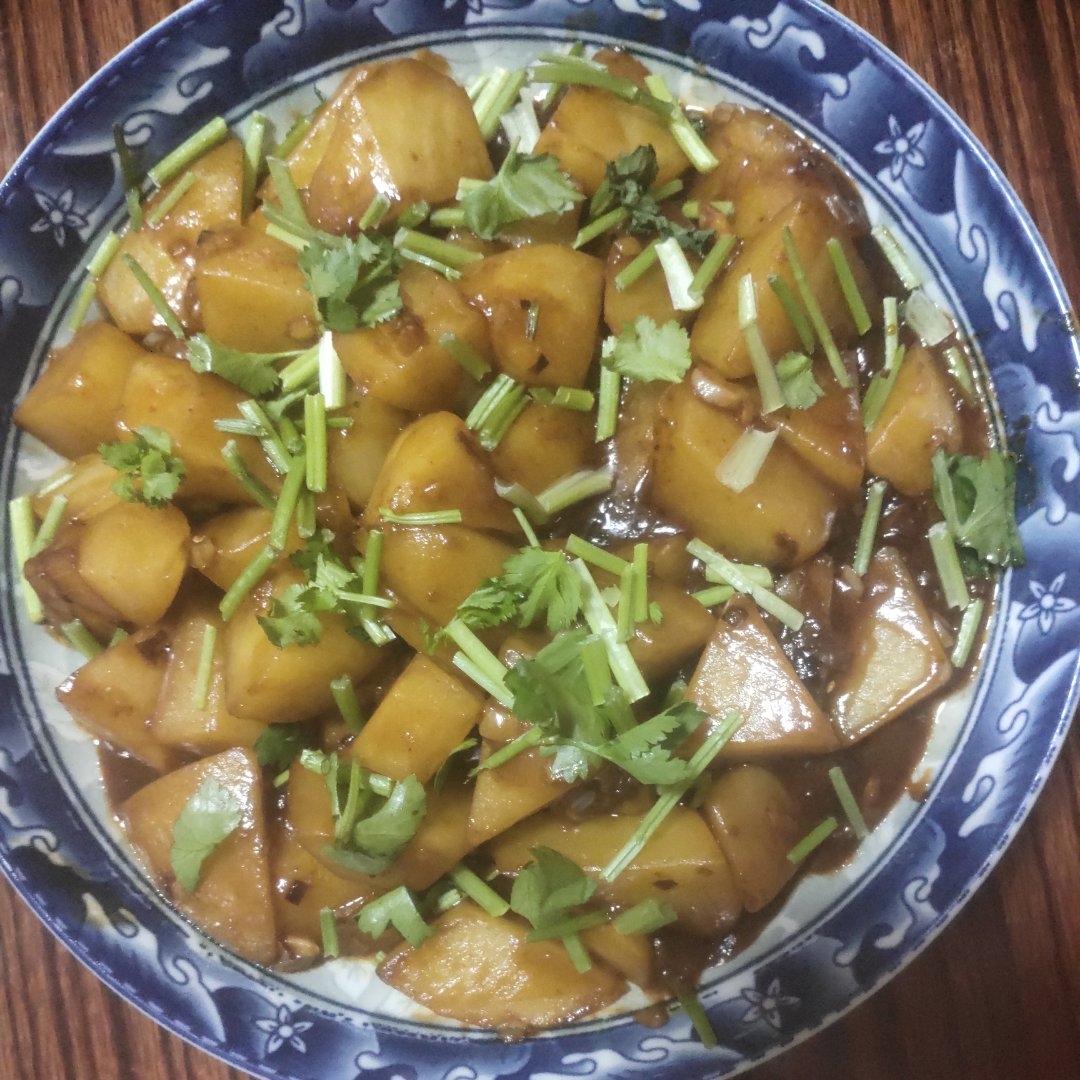 土豆🥔的灵魂吃法，烧土豆，孩子的最爱❤️