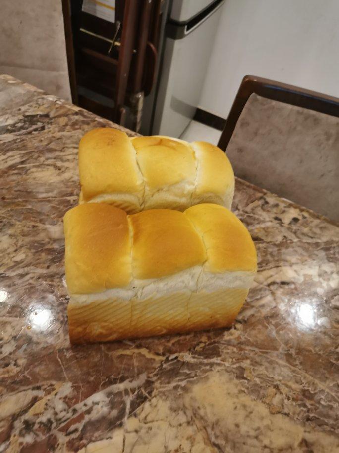 奶油吐司，鲜奶奶油嫩白吐司