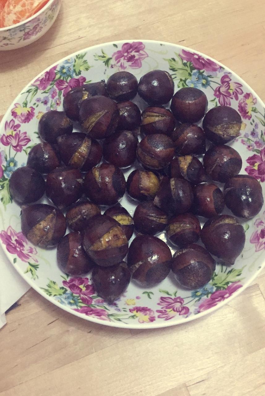 慵懒美丽的栗子