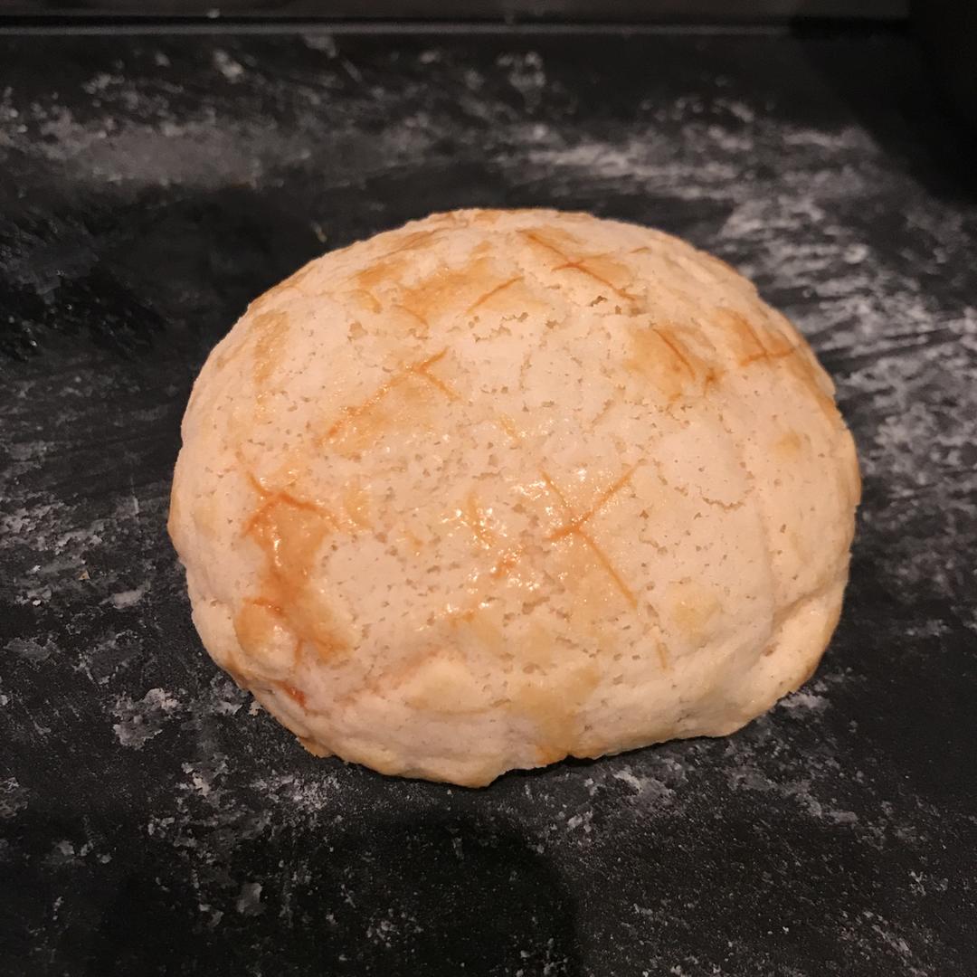 好吃到炸裂的港式菠萝包（附带制作酥皮的小视频）