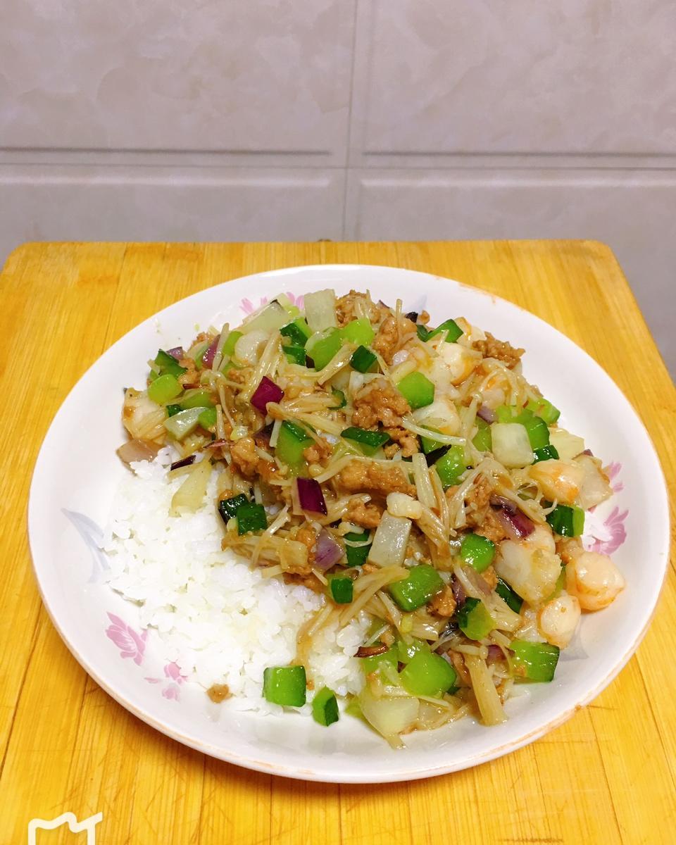 简单的香煎鸡腿盖浇饭