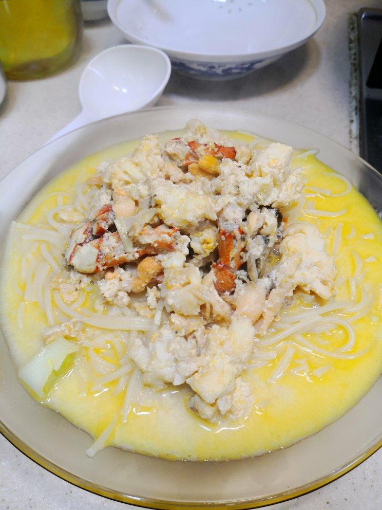年夜饭试试这道奶香龙虾伊面