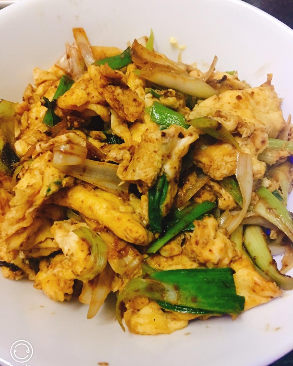 勤快的馋猫做的大酱炒鸡蛋(懒人必会)