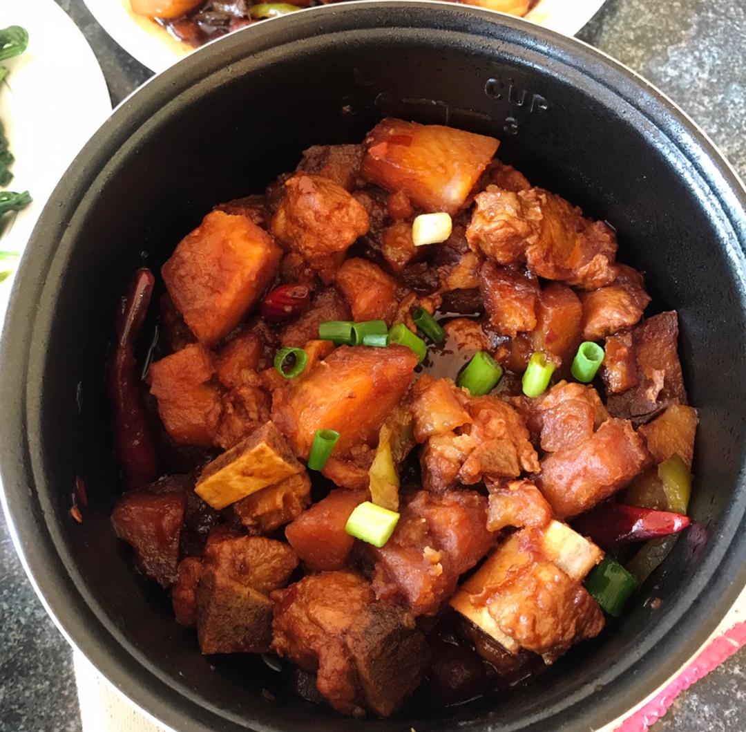 【电饭煲土豆焖排骨】