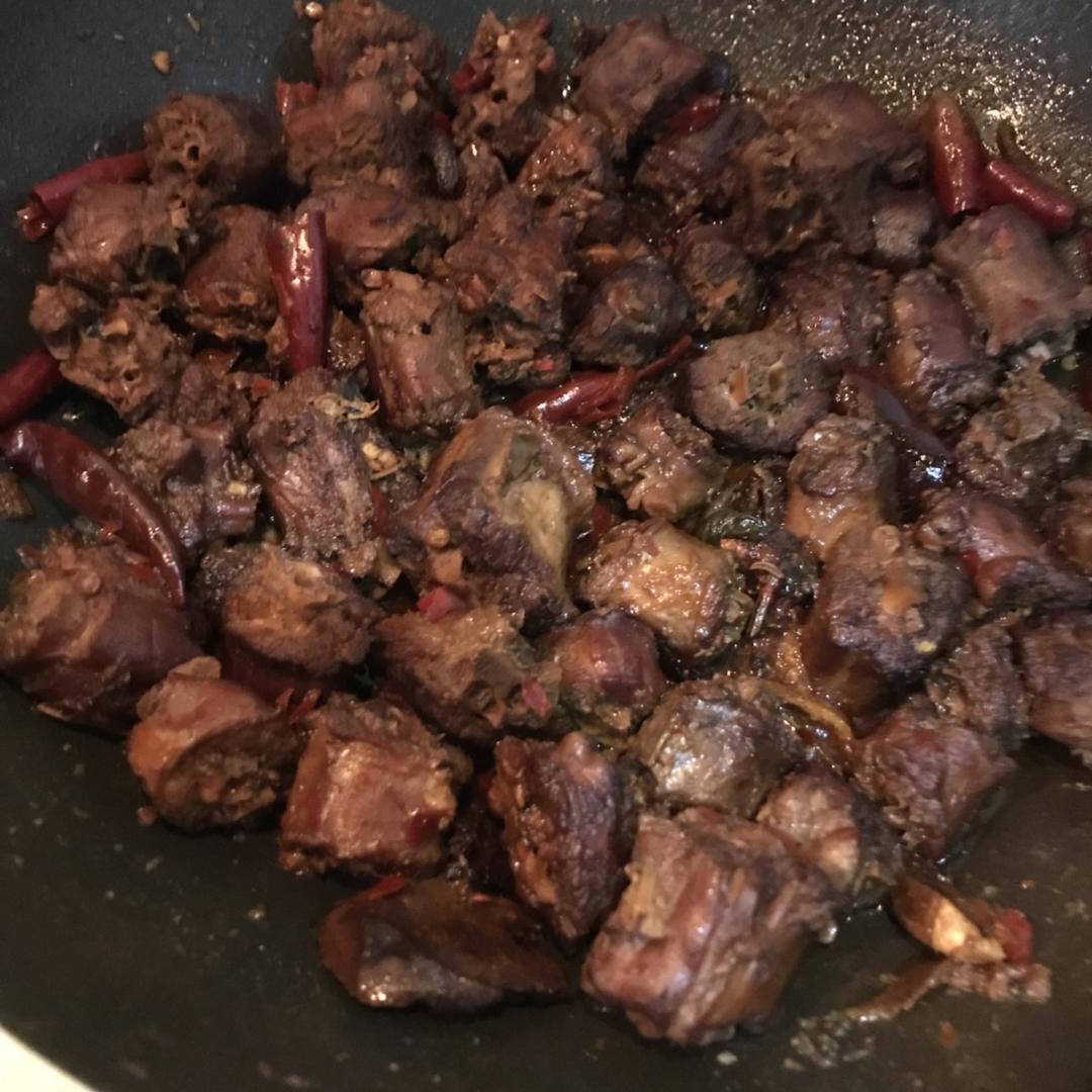 周黑鸭版麻辣鸭脖