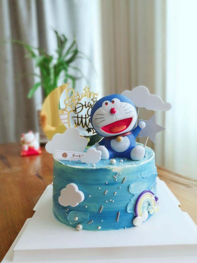 磕蛋糕的日子里……