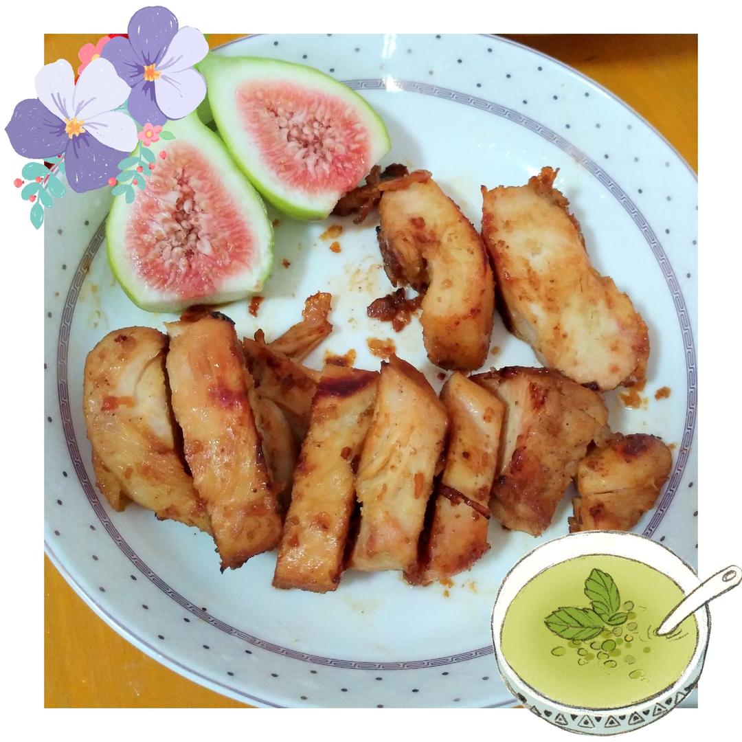 酷炫屌炸天好吃的煎鸡胸肉（香蒜蜂蜜煎鸡胸肉）