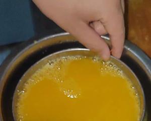 鲜榨橙子汁（手摇榨汁机版）（不苦）（方便）无比详细版的做法 步骤18