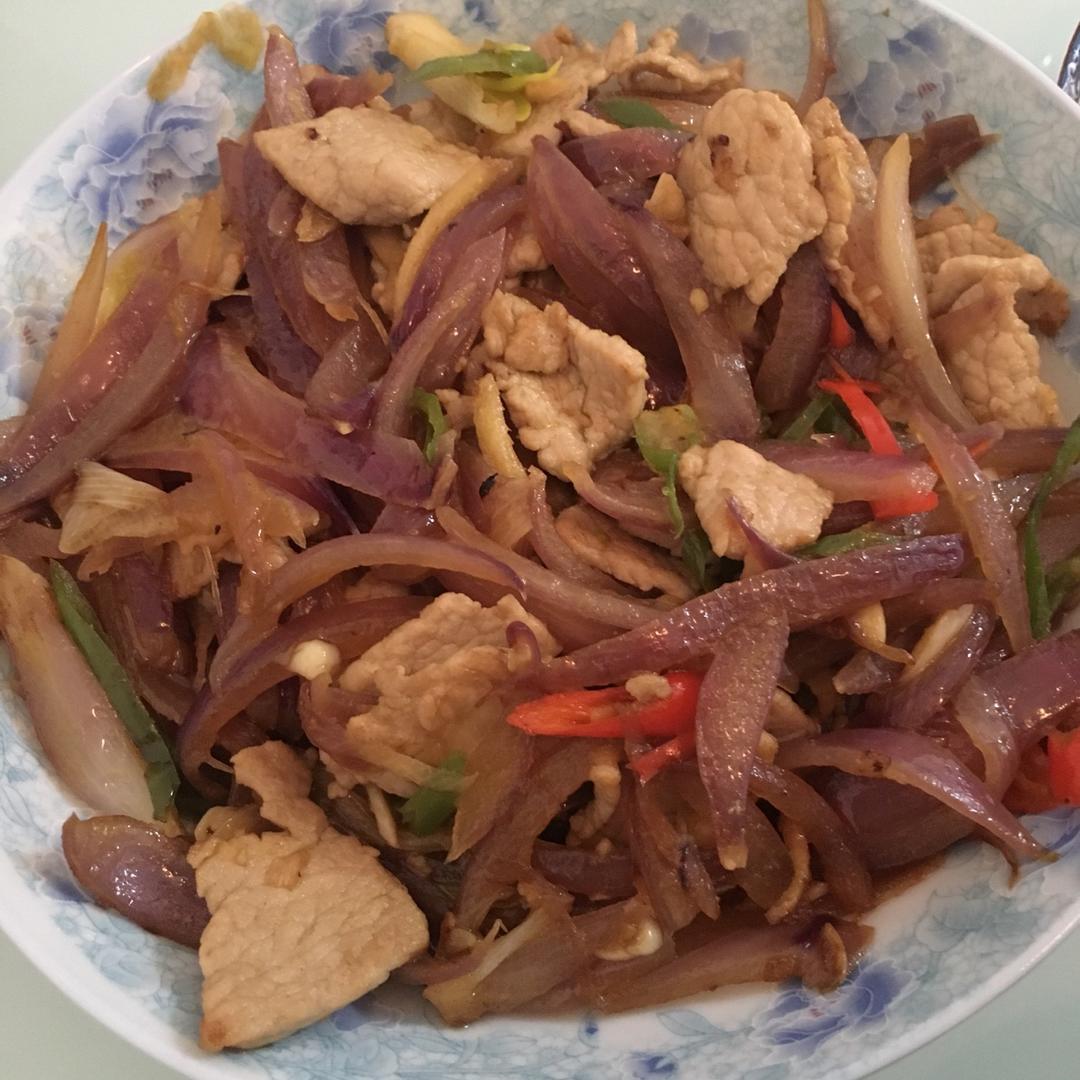 洋葱青椒炒肉丝