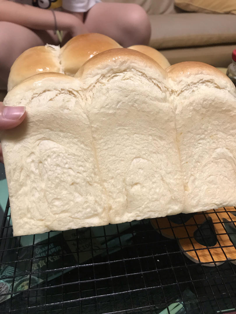 吴克己手撕炼乳吐司