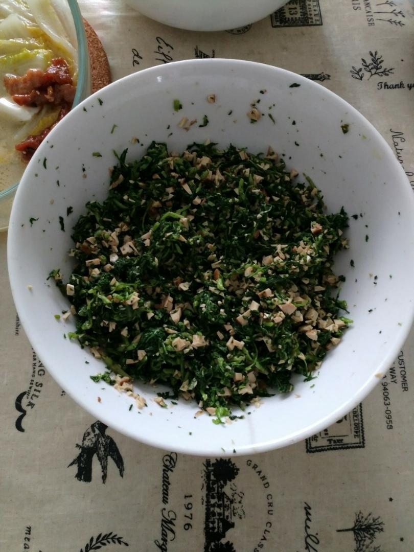 凉拌香干马兰头