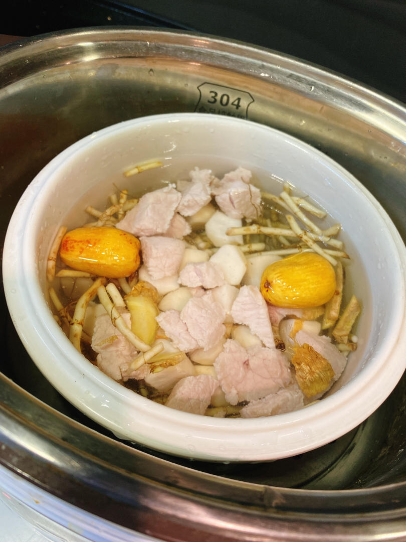 鱼腥草马蹄瘦肉汤