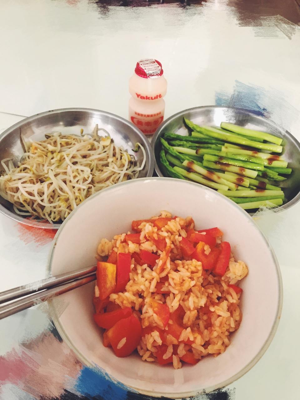 西红柿红椒烩饭