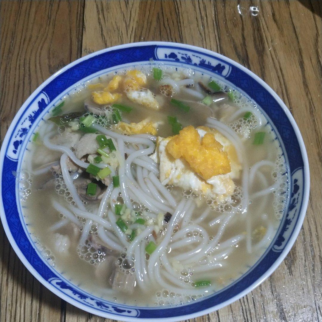 香菇鸡蛋米粉
