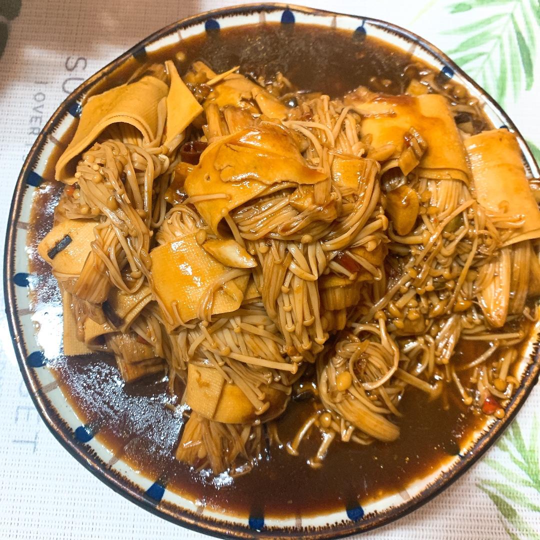 千张金针菇卷