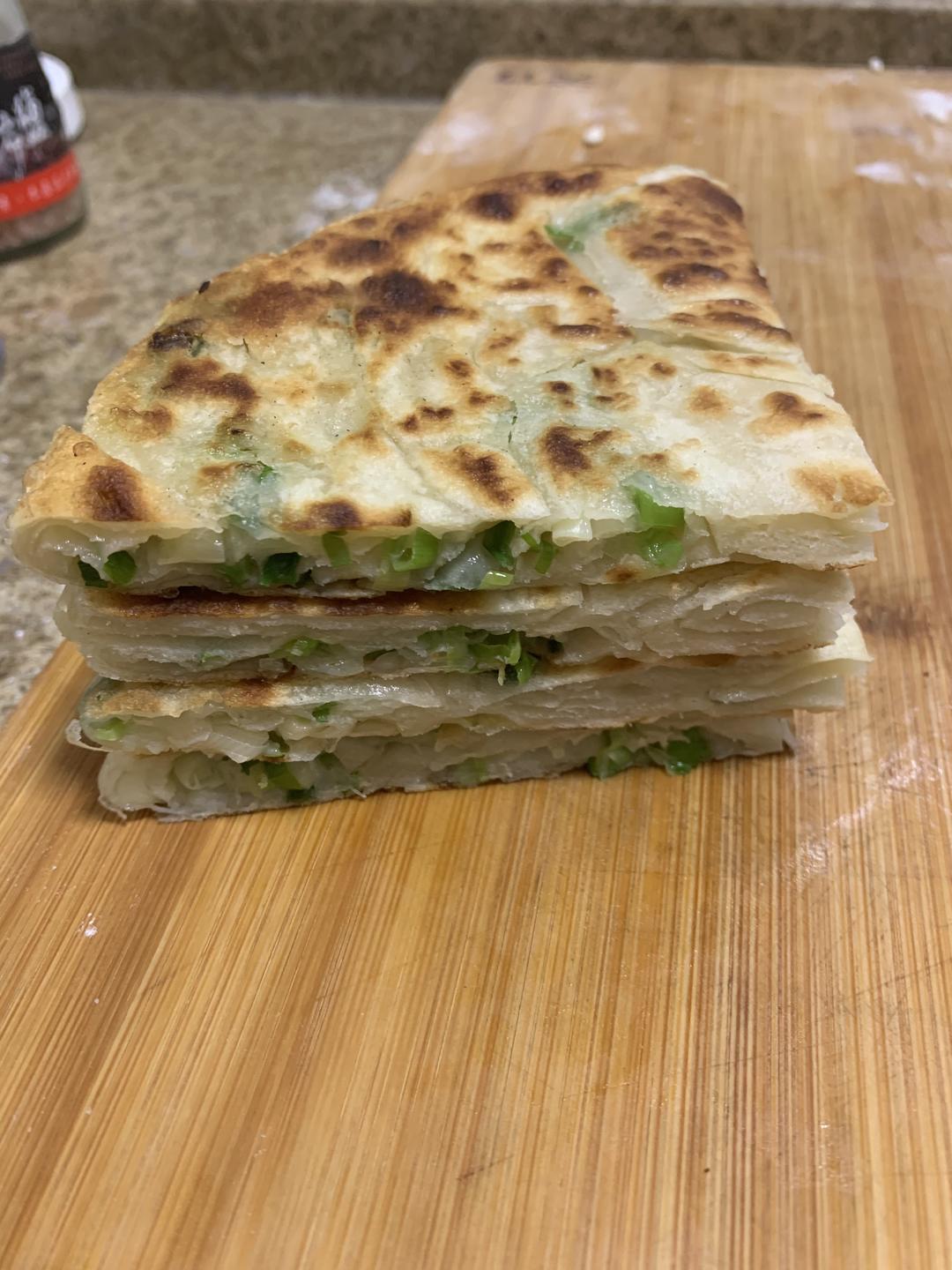 外酥内软的厚葱油饼