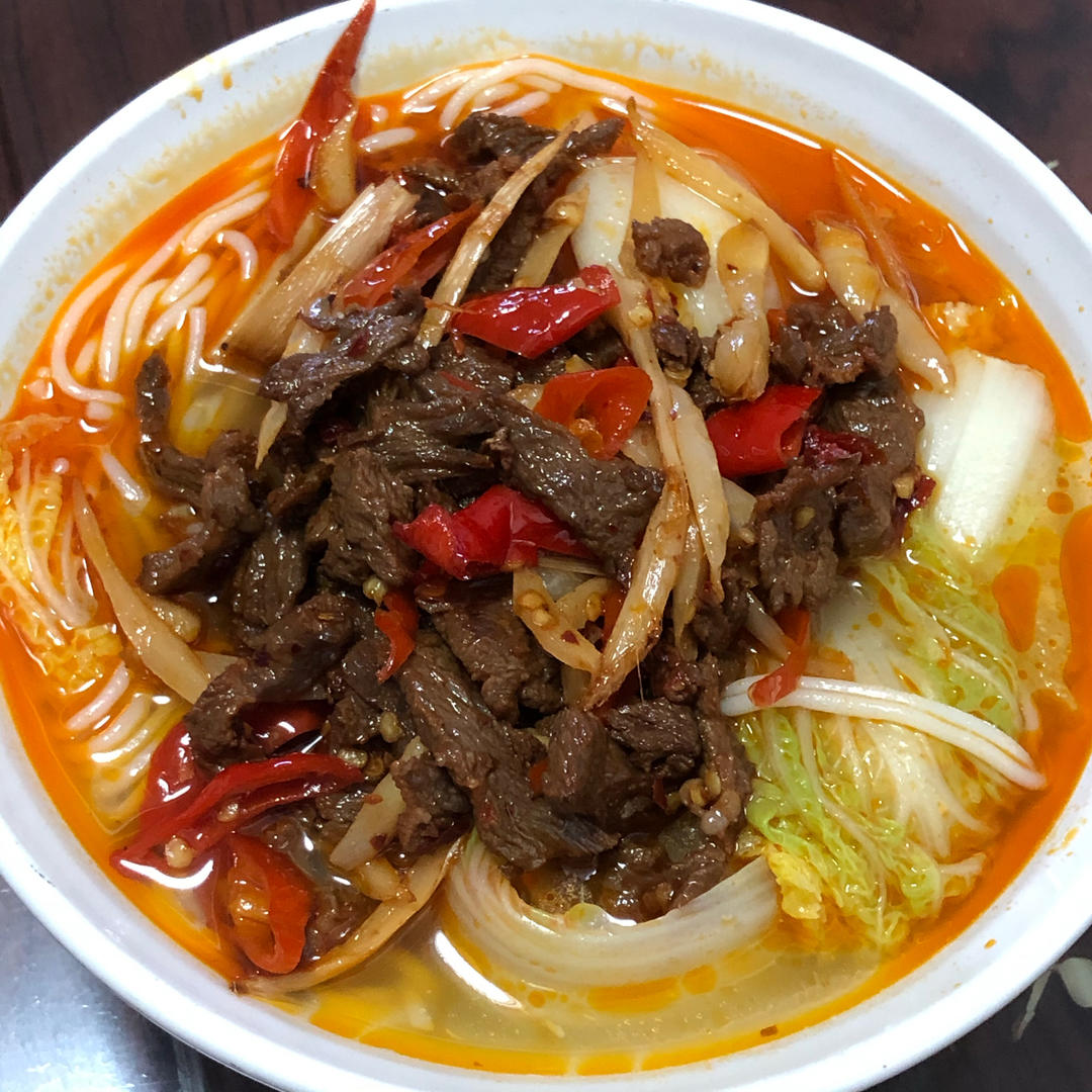 芹菜泡椒牛肉丝