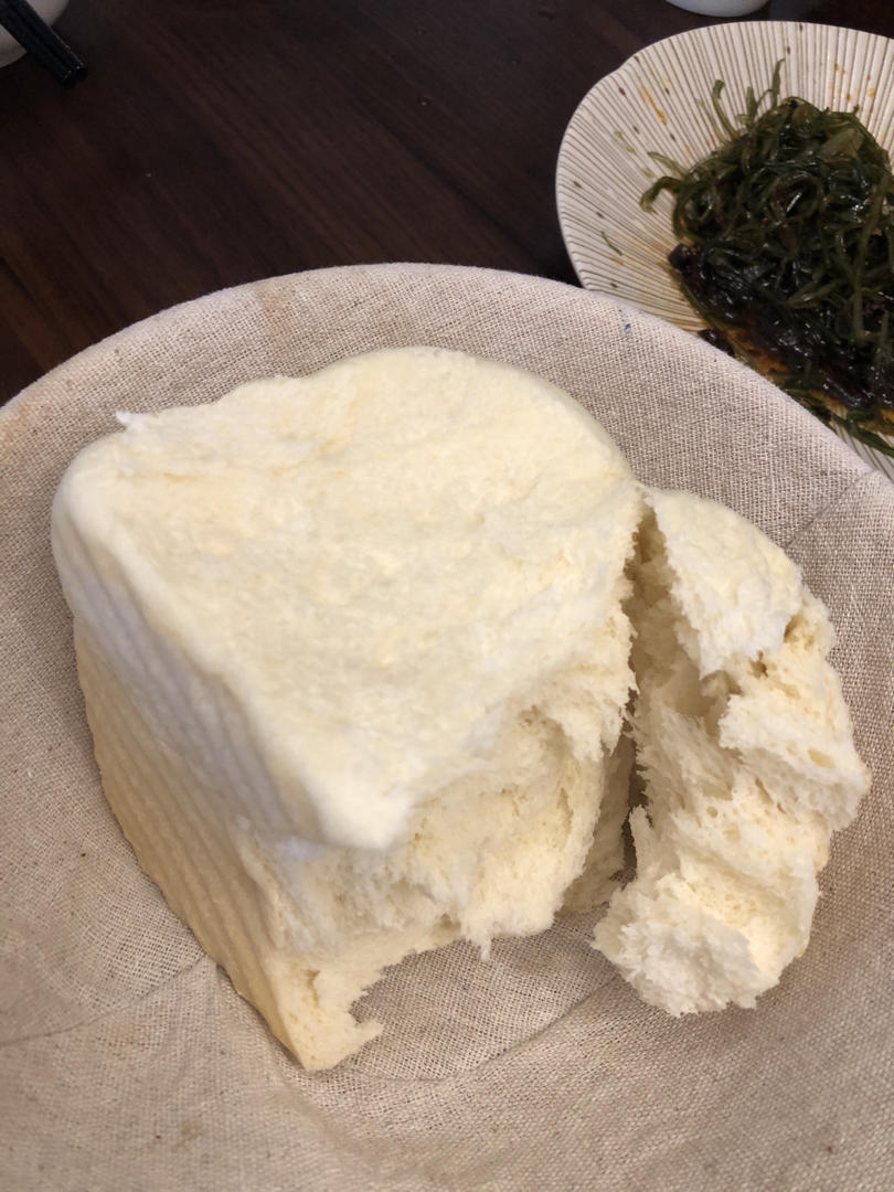 一次发酵白白软软的蛋白奶油吐司(消耗蛋白和淡奶油)