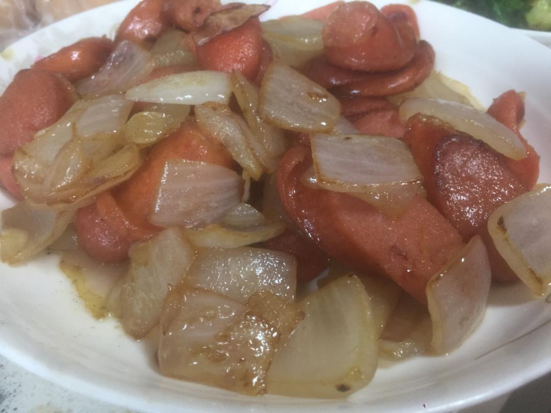 哔哔哩做的洋葱炒香肠