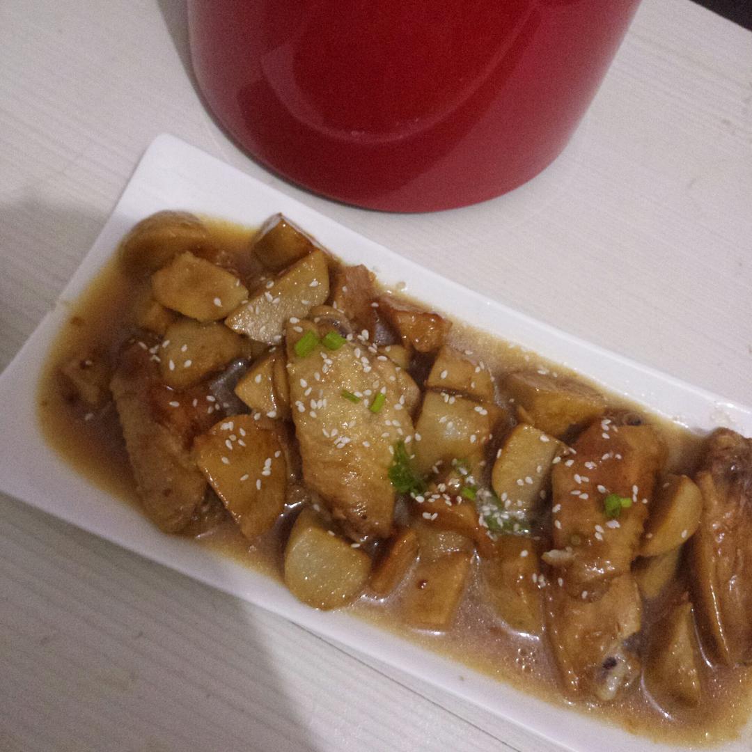 小芋头烧鸡翅