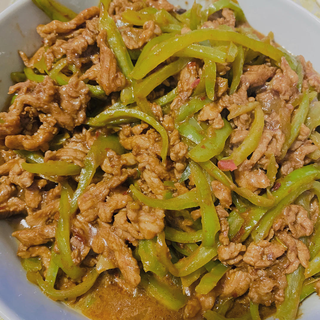 厨师长教你：“青椒肉丝”的正宗做法，色香味俱全