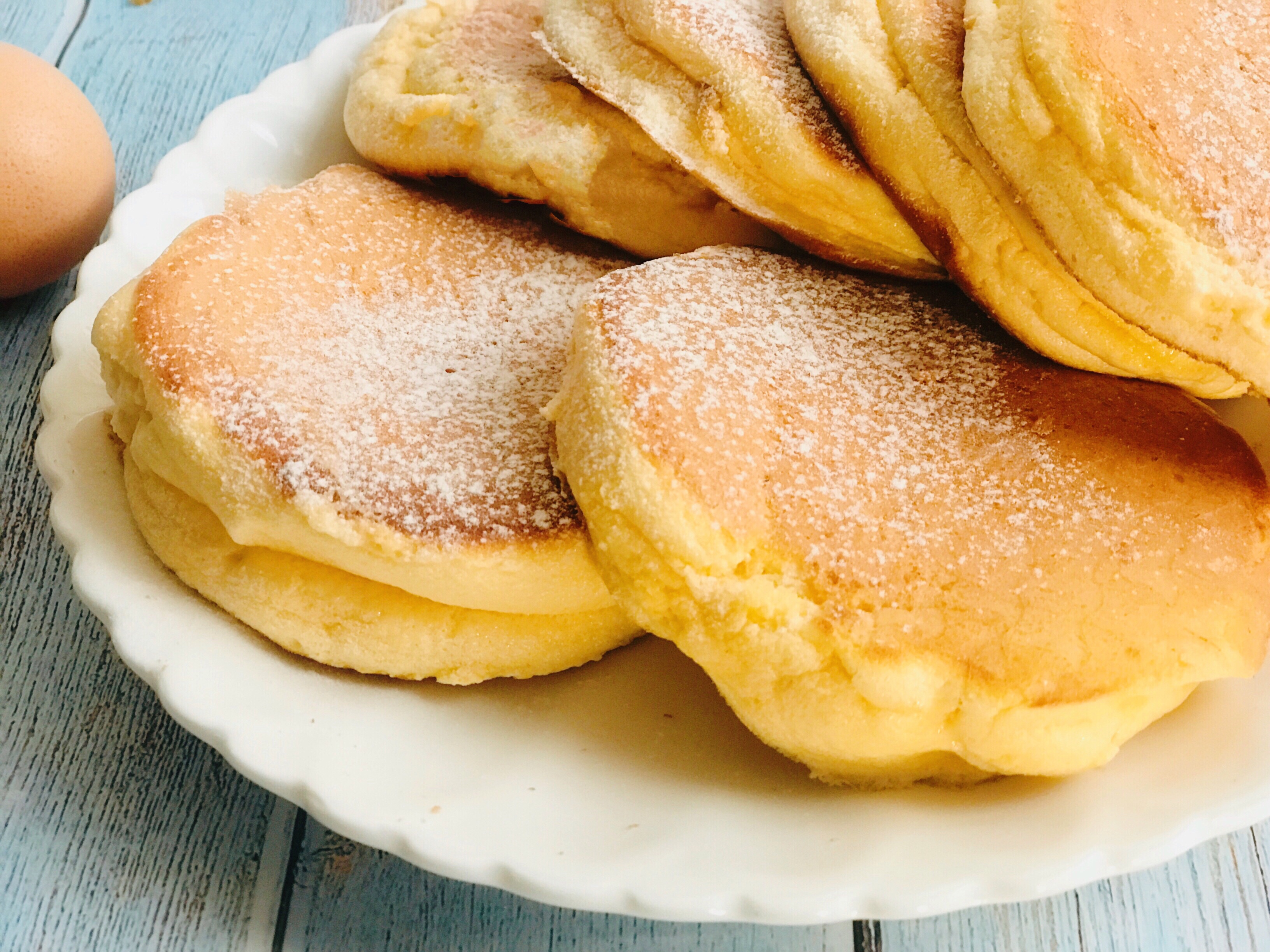营养早餐—巨松软细腻的平底锅原味舒芙蕾松饼🥞的做法