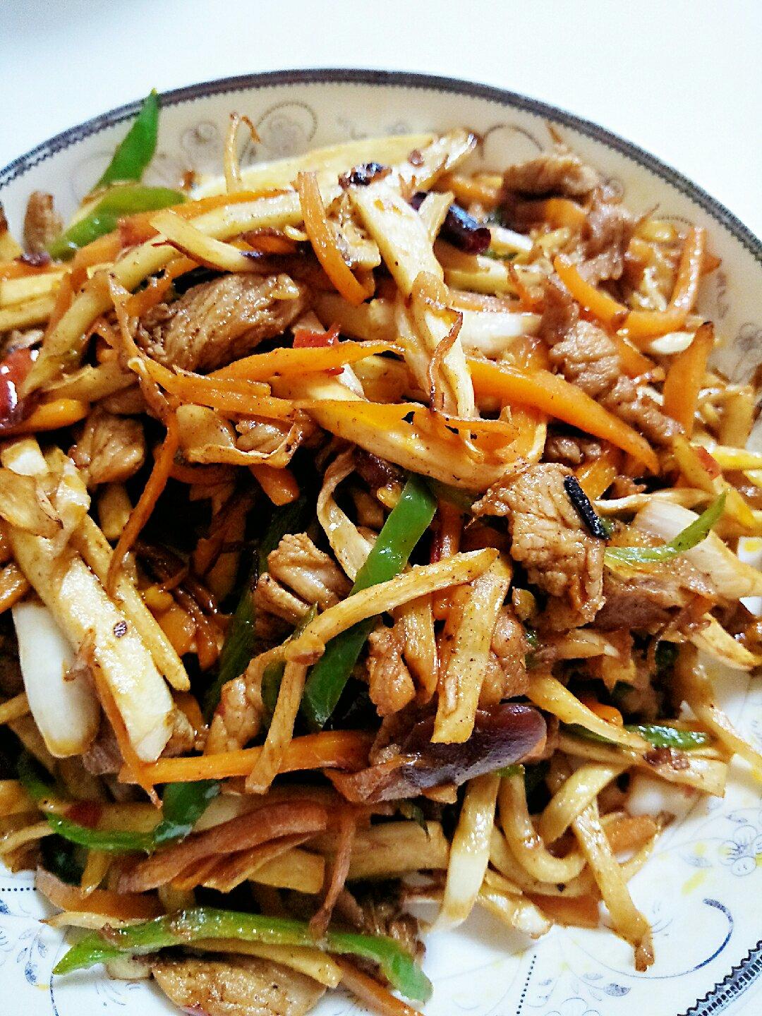 小白请三思啊！（三丝炒茭白）