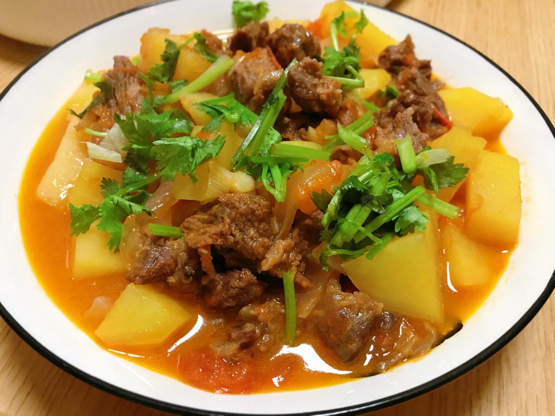 番茄土豆炖牛腩