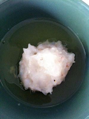 虾味满满的芝士虾球－cheese stuffed prawn ball的做法 步骤5
