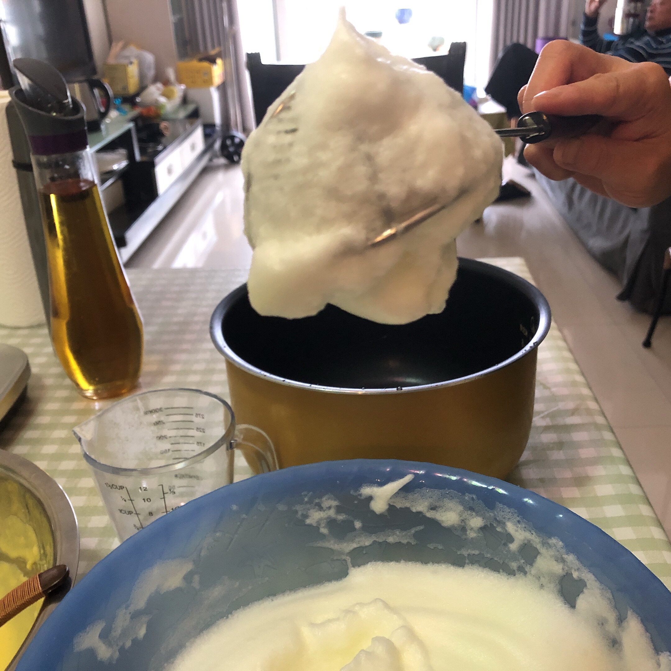 酸奶电饭煲蛋糕🍰的做法 步骤3