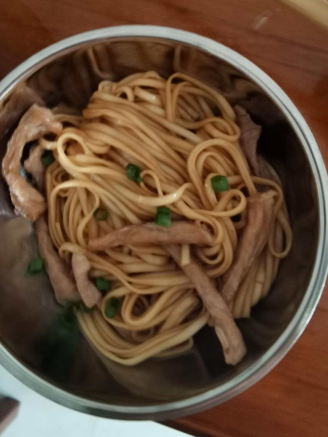 10分钟搞定的一碗葱油拌面