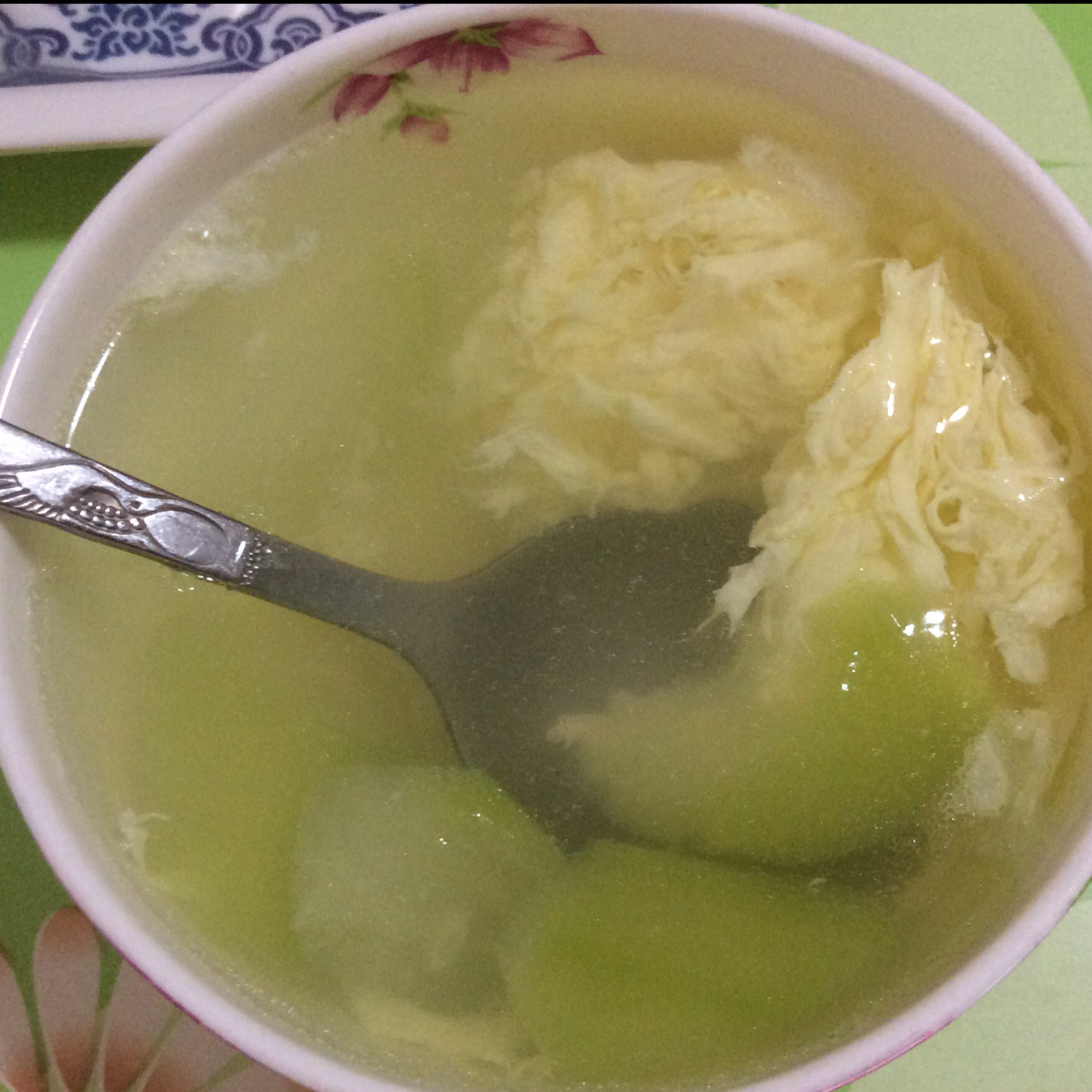 丝瓜蛋汤